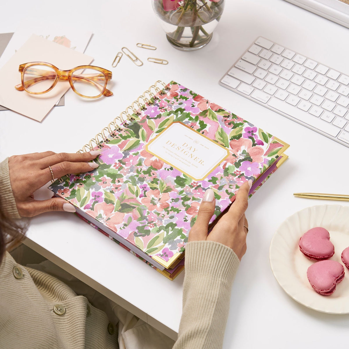 2026 Daily Planner: Ula Bloom
